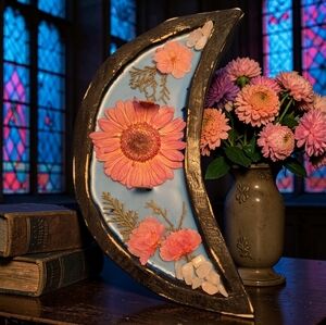 Hand Crafted , Wicked Worthy Wax, Moon Magic wooden bowl candle